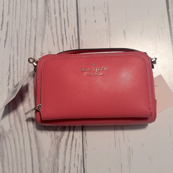 Kate spade cross body. - Picture 1 of 4